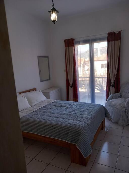 Stoupa Beachside Retro Apartment Exterior foto